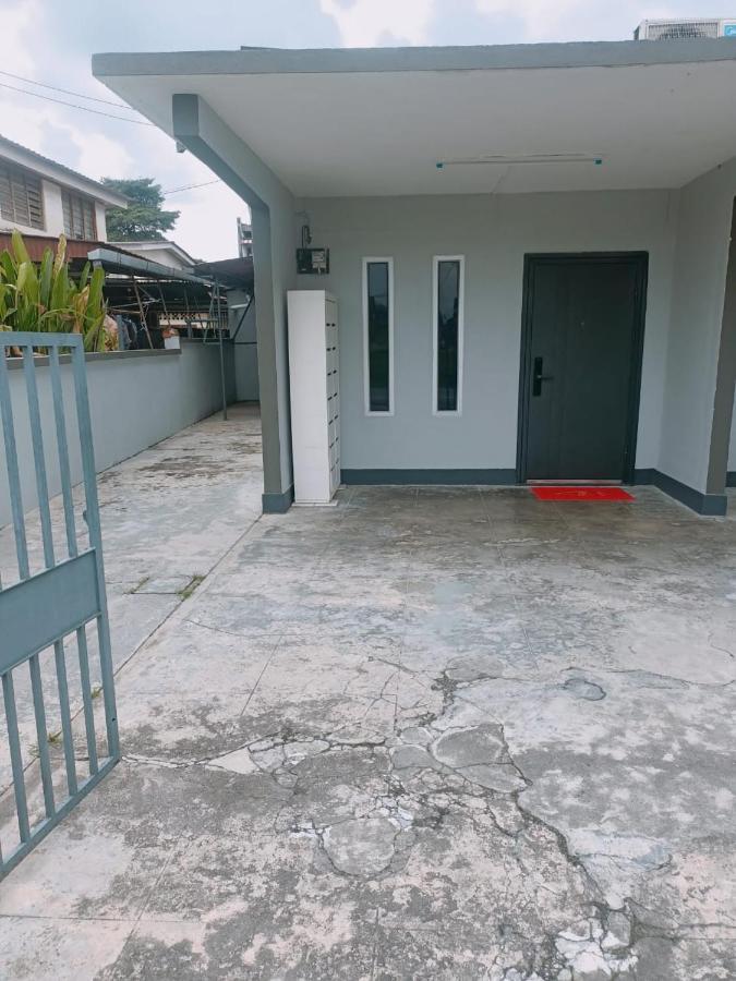 Rumah percutian Cozy 3 Bedroom 6-9pax By Empire *